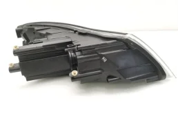 Фары для Skoda Octavia 2012 года на фотографиях