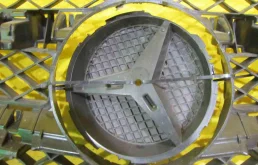 Решетка радиатора для Mercedes-Benz GLK class 2015 года на фотографиях