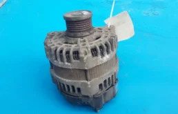 Генератор для Nissan X-Trail 2014 года на фотографиях