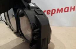 Приборная панель для Mercedes-Benz C class 2009 года на фотографиях