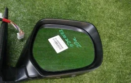 Зеркала для Toyota Land Cruiser 2021 года на фотографиях