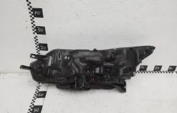 Фара ксенон левая для Nissan Qashqai 2020 года на фотографиях