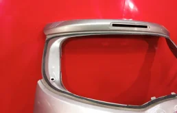 Дверь багажника для Nissan Qashqai 2010 года на фотографиях