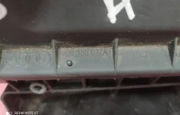 Корпус воздушного фильтра для Audi A4 2004 года на фотографиях