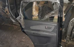 Дверь задняя левая для Hyundai Tucson 2008 года на фотографиях