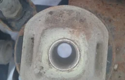 Задний подрамник для Volkswagen Tiguan 2013 года на фотографиях