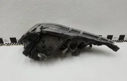 Фара ксенон левая для Toyota RAV4 2014 года на фотографиях