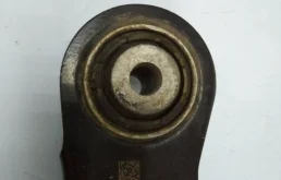 Качающийся рычаг правый для BMW X3 на фотографиях