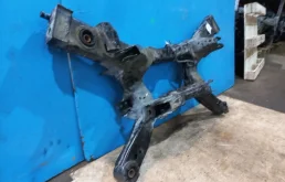 Задняя балка для Nissan Teana 2011 года на фотографиях