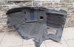 Подкрылок передний правый для BMW 5er 2018 года на фотографиях