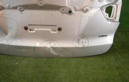 Крышка багажника для Hyundai ix35 2012 года на фотографиях