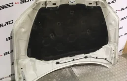 Капот для Volvo S80 2012 года на фотографиях