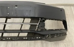 Бампер для Volkswagen Passat 2020 года на фотографиях