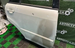 Дверь задняя правая для Lexus RX 2005 года на фотографиях