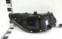 Фара правая для Porsche Panamera на фотографиях