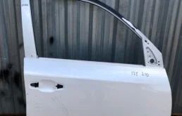 Дверь передняя правая для Toyota Land Cruiser 2021 года на фотографиях