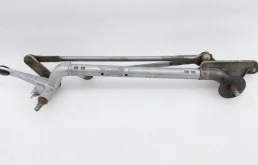 Трапеция стеклоочистителей для Nissan X-Trail 2019 года на фотографиях