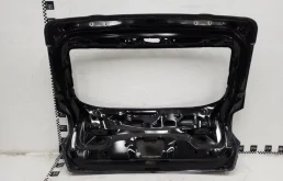 Крышка багажника для Subaru XV 2015 года на фотографиях