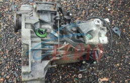 АКПП для Volkswagen Golf 1998 года на фотографиях