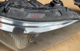 Фара правая для BMW 5er 2004 года на фотографиях