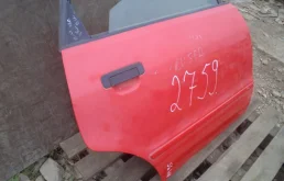 Двери для Audi A4 1996 года на фотографиях