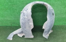 Подкрылок передний правый для Skoda Octavia 2017 года на фотографиях