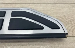 Подножка левая для Volkswagen Touareg на фотографиях