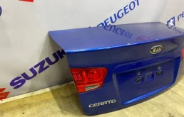 Крышка багажника для Kia Cerato 2011 года на фотографиях