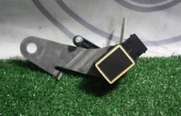 Датчик дорожного просвета задний для BMW X5 на фотографиях