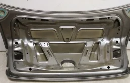 Дверь багажника для Volkswagen Passat 2012 года на фотографиях