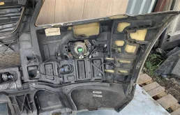 Накладка переднего бампера для Mercedes-Benz M class 2002 года на фотографиях