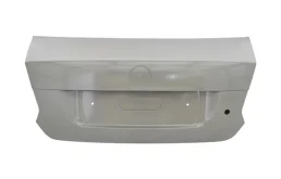 Дверь багажника для Volkswagen Polo 2011 года на фотографиях