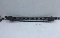 Решетка переднего бампера для Toyota RAV4 2015 года на фотографиях