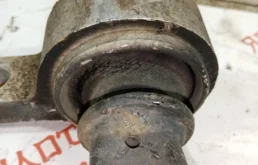 Рычаг передний левый нижний для Nissan Murano 2007 года на фотографиях