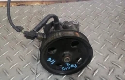 Насос ГУР для Ford Focus 2002 года на фотографиях