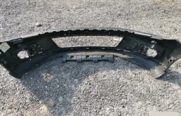 Бампер для Volkswagen Tiguan 2012 года на фотографиях