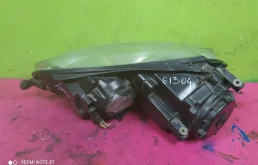 Фара ксенон левая для Volkswagen Jetta 2009 года на фотографиях