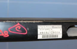 Усилитель бампера задний верхний для Nissan X-Trail 2009 года на фотографиях