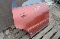 Двери для Audi A4 1996 года на фотографиях