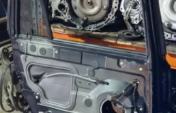 Дверь задняя левая для Volvo XC90 2005 года на фотографиях