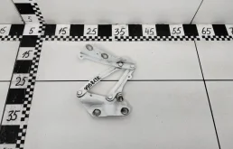 Петля капота левая для Ford Transit 2015 года на фотографиях