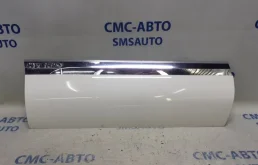 Молдинг двери задний правый для Volkswagen Touareg 2012 года на фотографиях