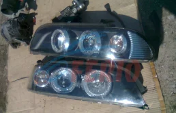 Фара правая для BMW 5er 1999 года на фотографиях