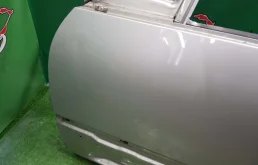 Дверь передняя левая для Mercedes-Benz S class 1997 года на фотографиях