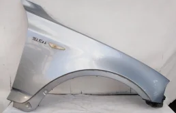 Крыло правое для BMW X3 2009 года на фотографиях
