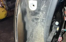 Дверь передняя правая для Toyota Land Cruiser 2021 года на фотографиях