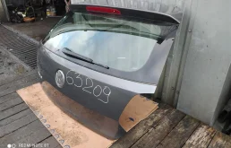 Дверь багажника для Volkswagen Polo 2014 года на фотографиях