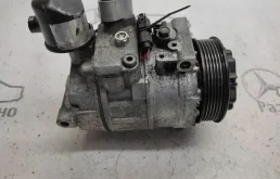 Компрессор кондиционера для Mercedes-Benz C class 1997 года на фотографиях