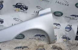 Крылья для Volvo S80 2015 года на фотографиях