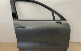 Дверь передняя правая для Volkswagen Touareg 2015 года на фотографиях